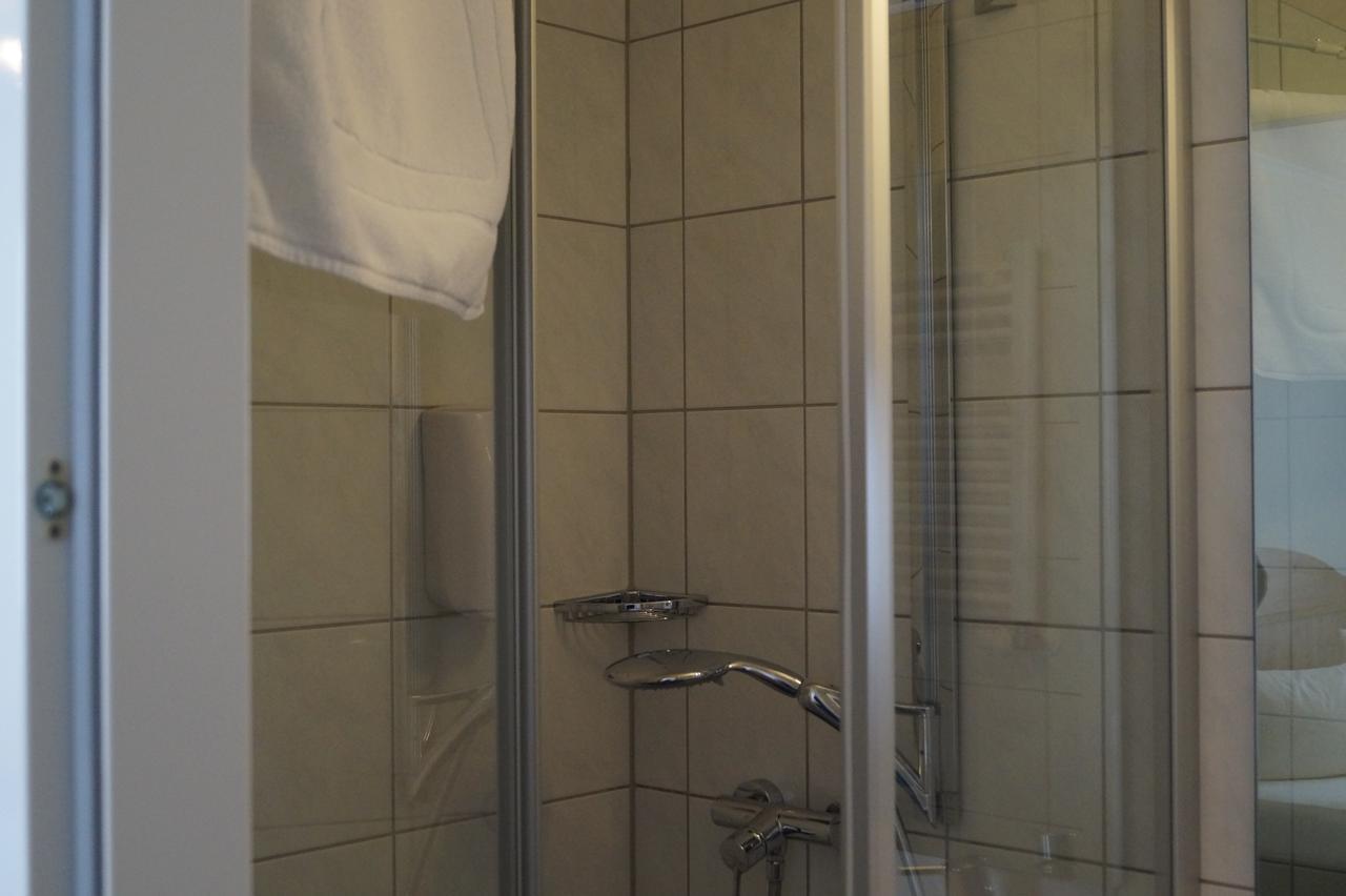 Hotel Zur Post Trostberg エクステリア 写真