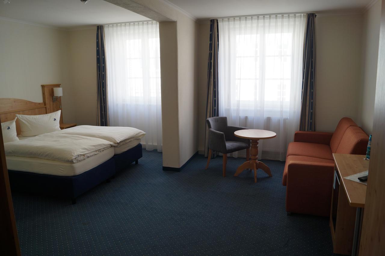Hotel Zur Post Trostberg エクステリア 写真